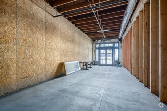 427-433 College St, Woodland, CA à louer Photo intérieure- Image 2 de 5