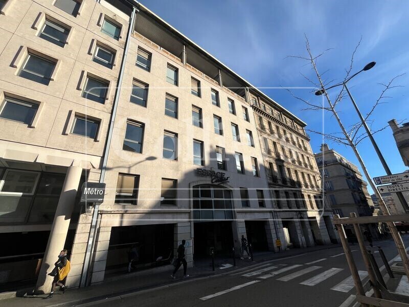 8 Rue Sainte Barbe, Marseille à louer Photo du bâtiment- Image 1 de 12