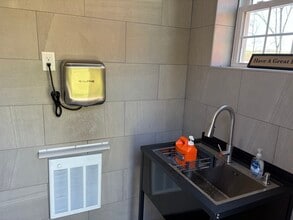 3719 Old Philadelphia Pike, Bethlehem, PA for lease Interior Photo- Image 2 of 14
