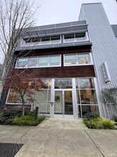 2341 Eastlake Ave E, Seattle, WA for lease Interior Photo- Image 1 of 3
