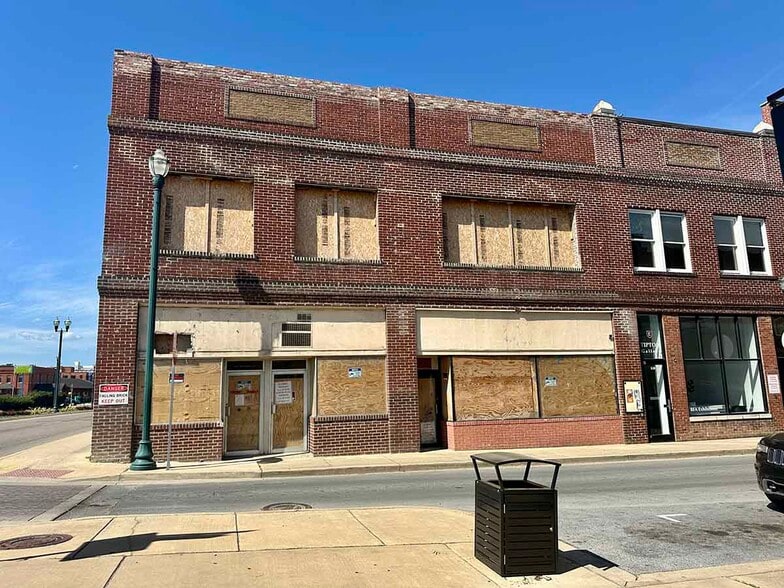 130 Spring St, Johnson City, TN for lease - Building Photo - Image 1 of 2
