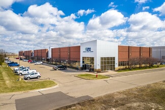 Plus de détails pour 3890 Pheasant Ridge Dr NE, Blaine, MN - Industriel à louer