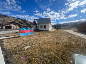 298 E 300 N, Morgan, UT for lease Interior Photo- Image 2 of 20