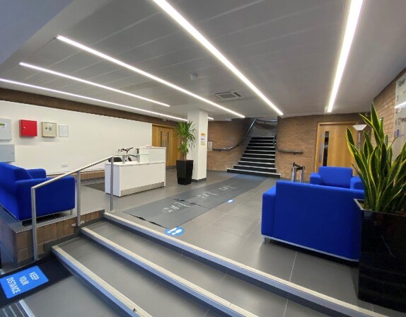 31-35 High St, Kingston Upon Thames for lease - Interior Photo - Image 3 of 6