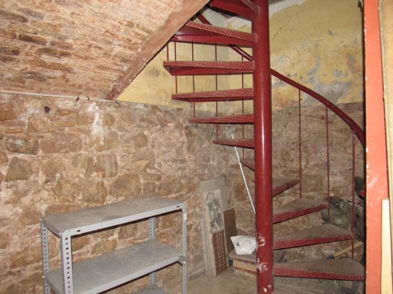View Photo