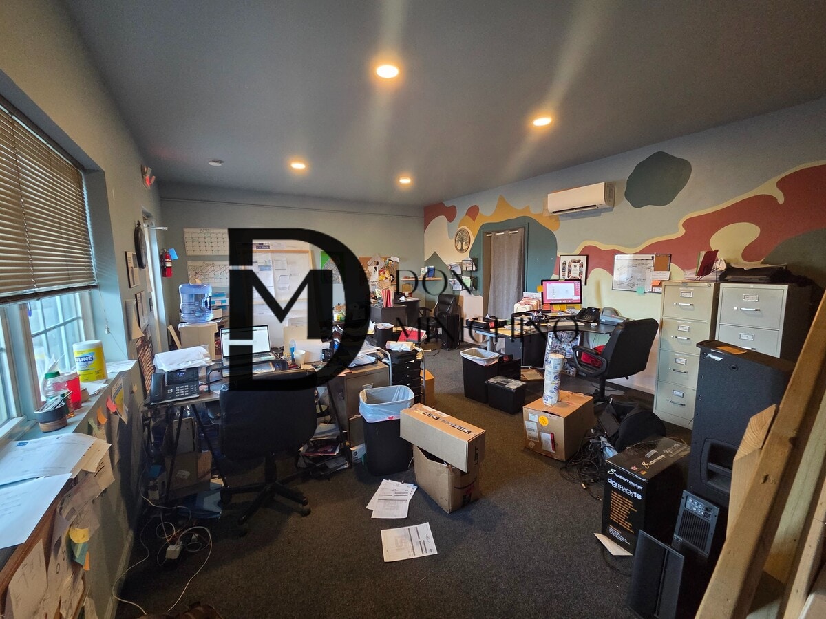 72 Airport Dr, Wappingers Falls, NY 12590 - Unité 4 -  - Photo intérieure - Image 1 of 10