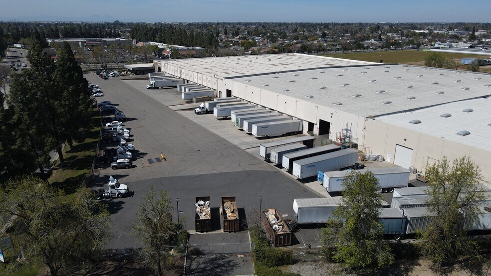 105 Industrial Park Dr, Manteca, CA à vendre - Aérien - Image 2 de 9