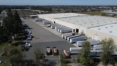 105 Industrial Park Dr, Manteca, CA - AÉRIEN Vue de la carte - Image1