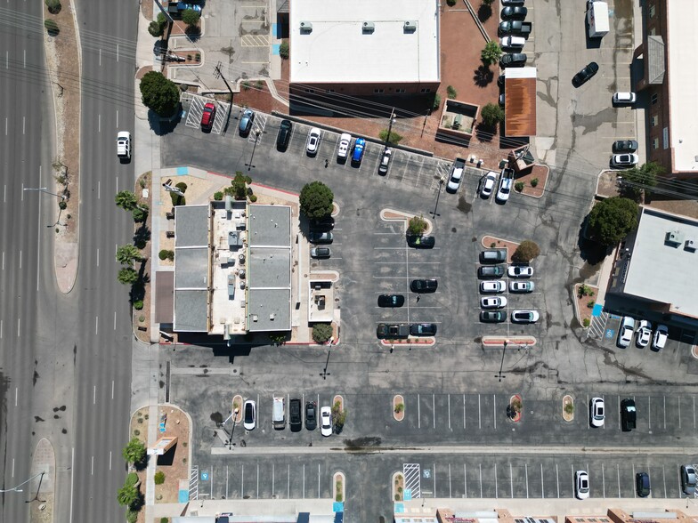 4001 N Mesa St, El Paso, TX for sale - Building Photo - Image 3 of 8