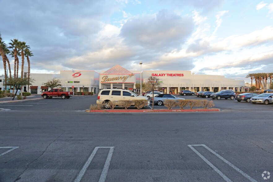 4300 E Sunset Rd, Henderson, NV à louer - Photo du bâtiment - Image 3 de 9
