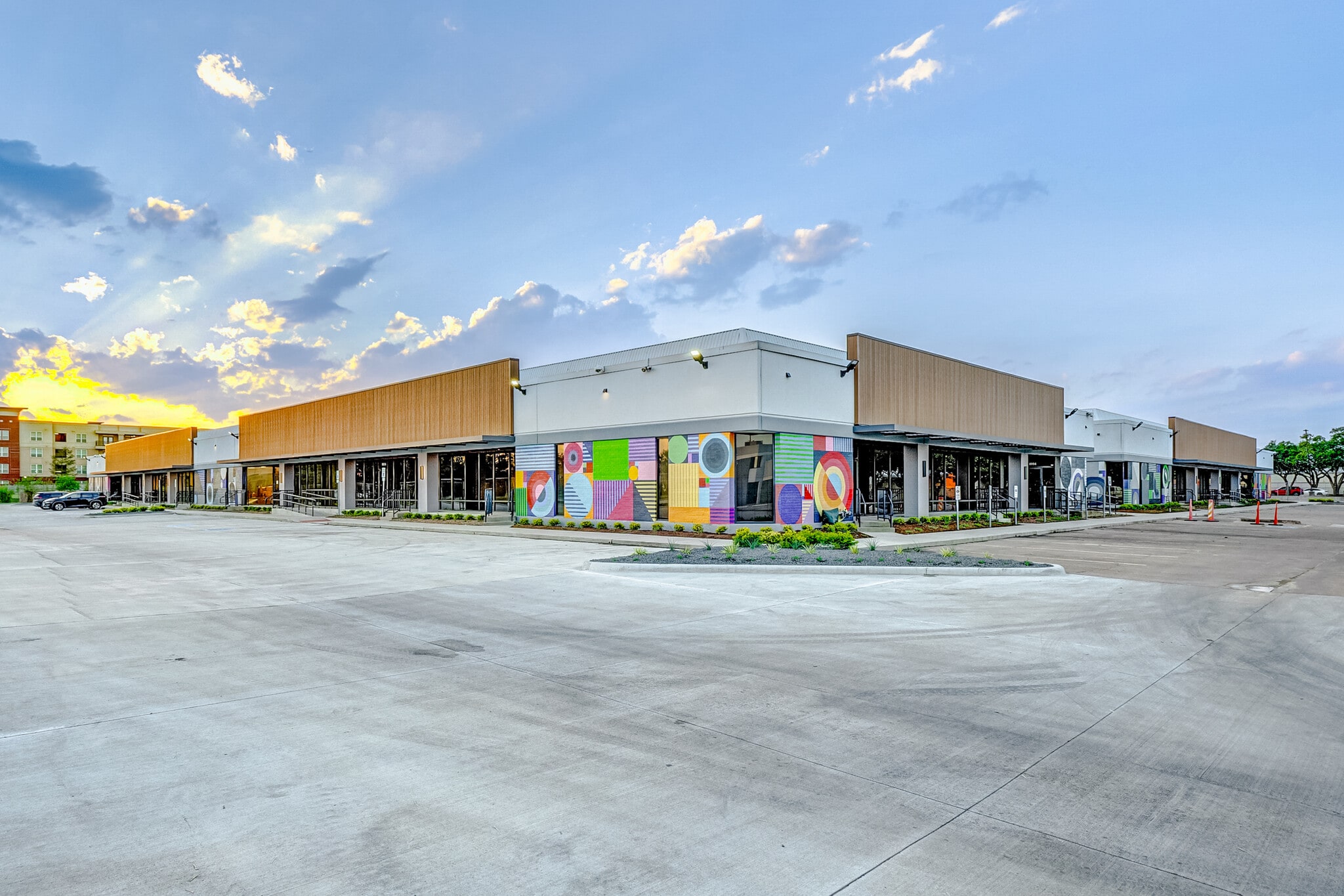 8901-8933 Interchange Dr, Houston, TX for lease Building Photo- Image 1 of 6