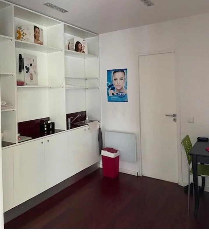 Bureau dans Issy-les-Moulineaux à vendre Photo du bâtiment- Image 1 de 6