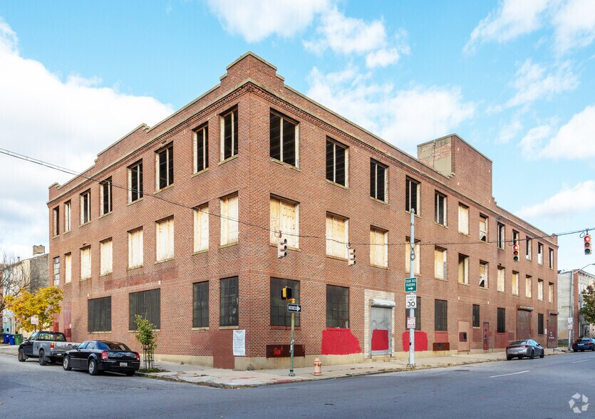1020 W Pratt St, Baltimore, MD à vendre - Photo du bâtiment - Image 2 de 4