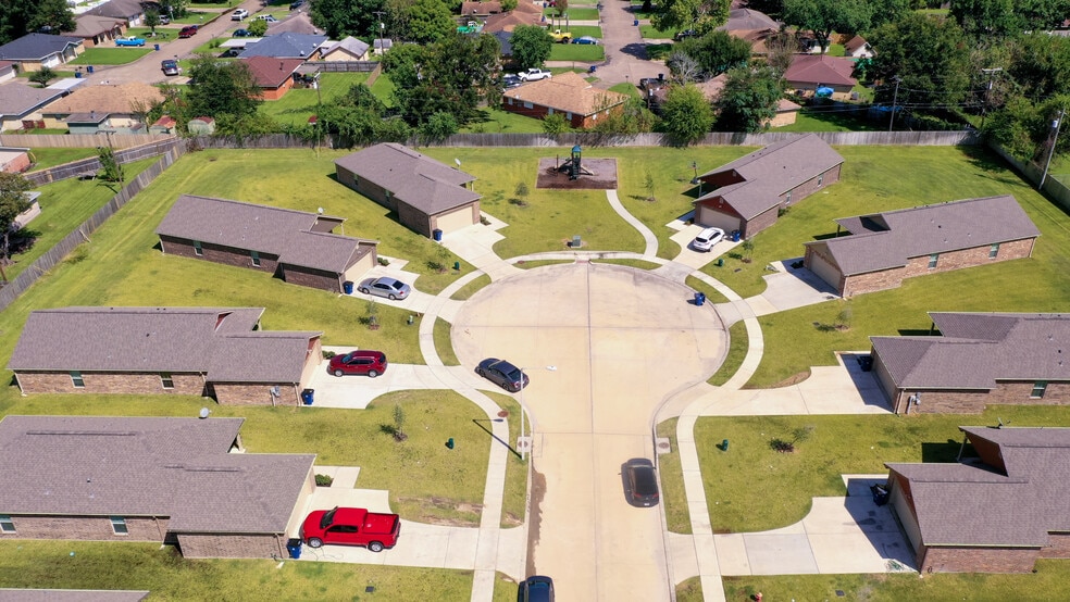 2401 - 2430 14th Ave N, Texas City, TX à vendre - Photo du bâtiment - Image 2 de 6