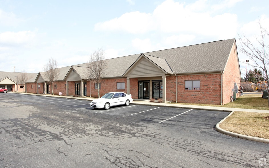 8880-8904 Commerce Loop Dr, Columbus, OH for lease - Primary Photo - Image 1 of 2