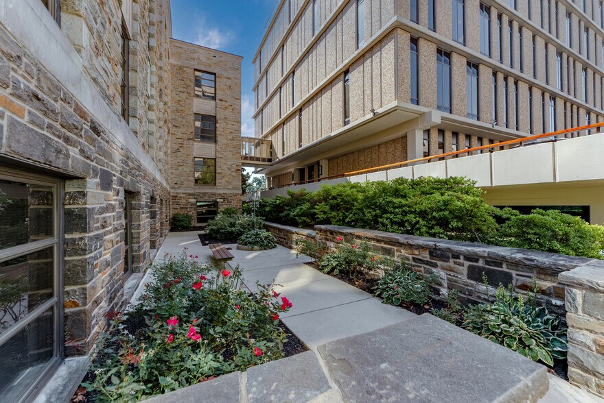 100 W Pennsylvania Ave, Towson, MD à louer - Photo du bâtiment - Image 3 de 3
