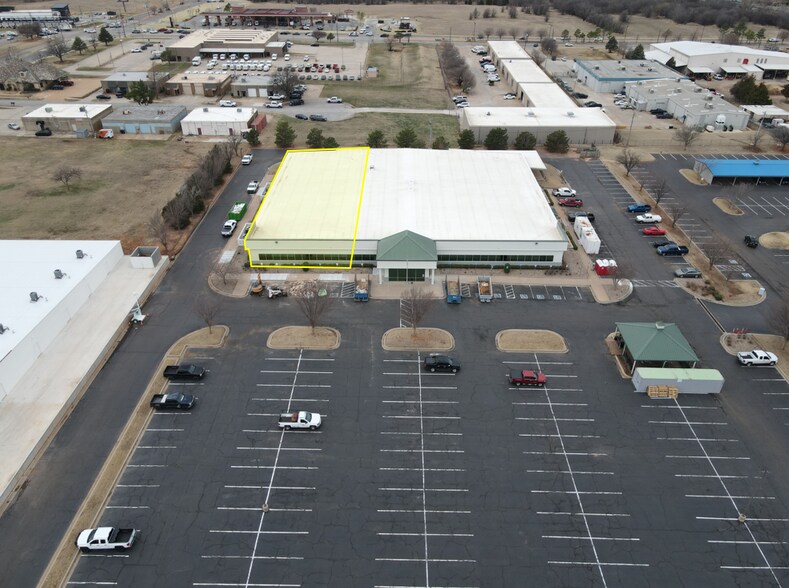 3101 Technology Dr, Edmond, OK à louer - Photo du bâtiment - Image 2 de 11