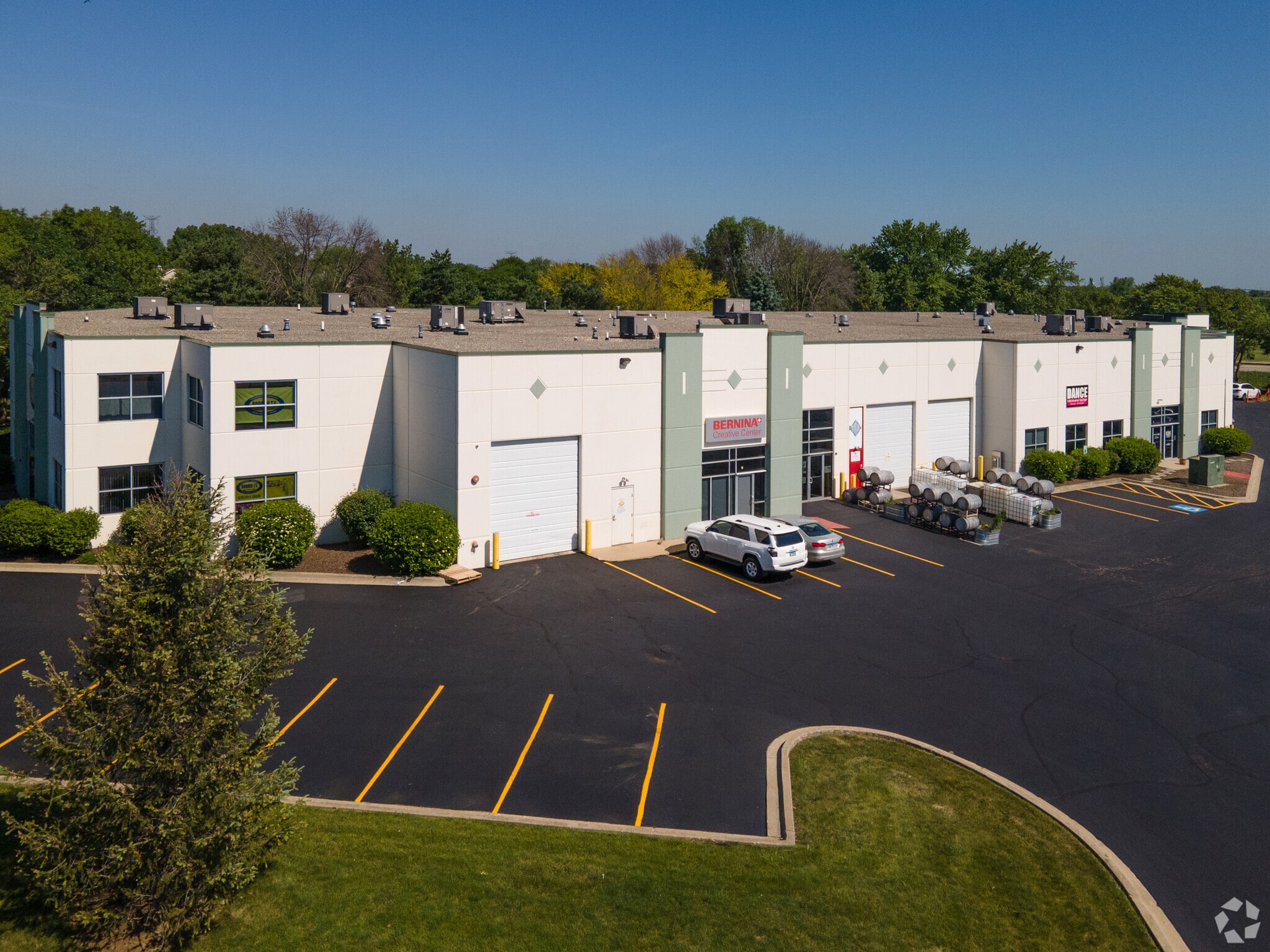 3682 Prairie Lake Ct, Aurora, IL for lease Primary Photo- Image 1 of 4