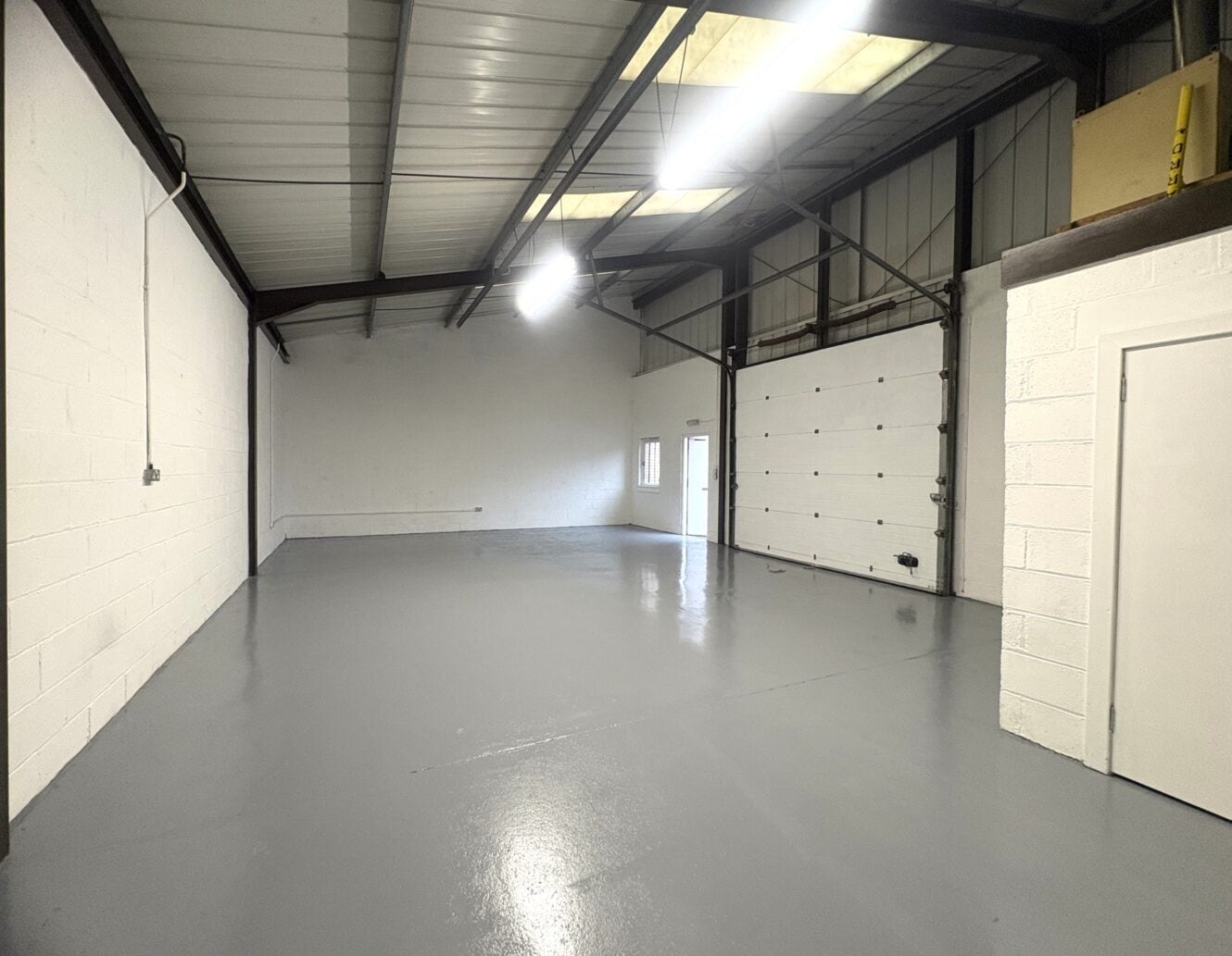 20 Munro Rd, Stirling for lease Interior Photo- Image 1 of 6