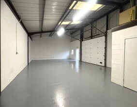 20 Munro Rd, Stirling for lease Interior Photo- Image 1 of 6