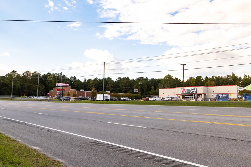 2439 W Highway 80, Dublin, GA à vendre - Photo du bâtiment - Image 3 de 4
