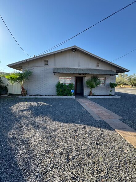 17648 N 32nd St, Phoenix, AZ à louer - Photo du bâtiment - Image 3 de 10