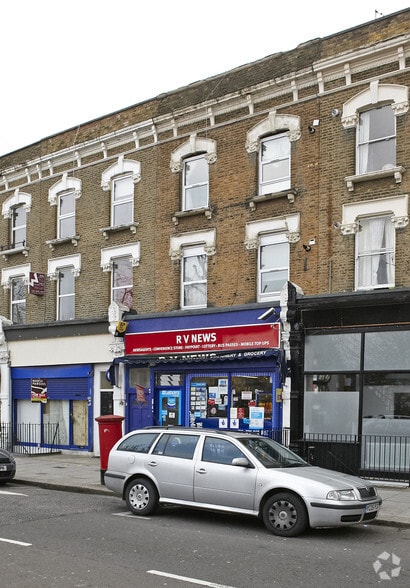 69 Fernhead Rd, London for lease - Primary Photo - Image 1 of 3