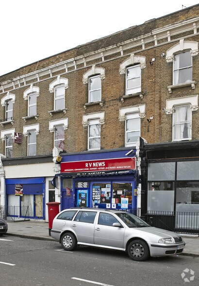69 Fernhead Rd, Londres à louer - Photo principale - Image 1 de 3