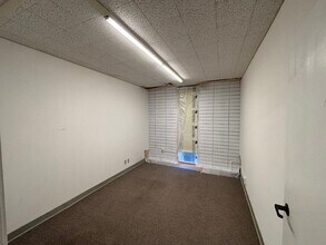 230 California Ave, Palo Alto, CA for lease Interior Photo- Image 1 of 6