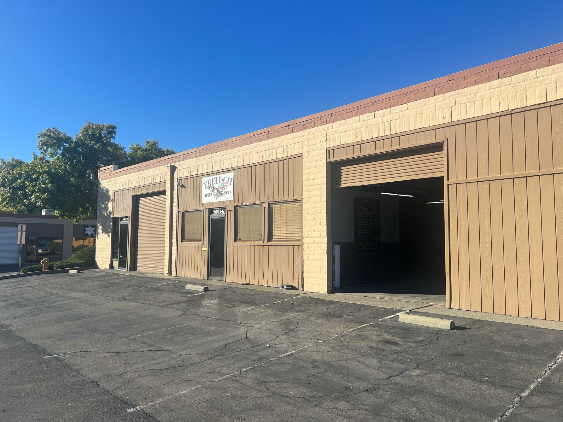 5041 College Oak Dr, Sacramento, CA for lease Building Photo- Image 1 of 7