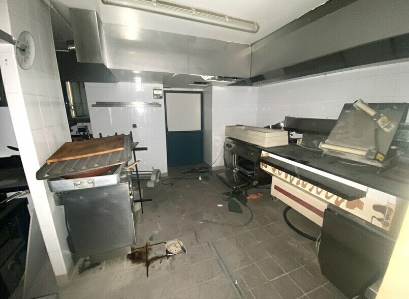Retail in Nice for sale - Interior Photo - Image 3 of 3