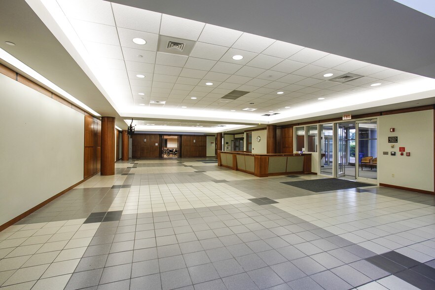 641 Ridge Rd, Chazy, NY à louer - Photo intérieure - Image 2 de 17