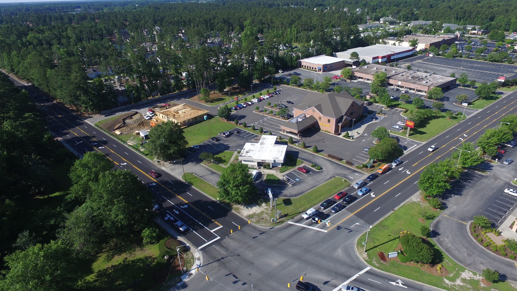 700 E Arlington Blvd, Greenville, NC à louer Photo principale- Image 1 de 8