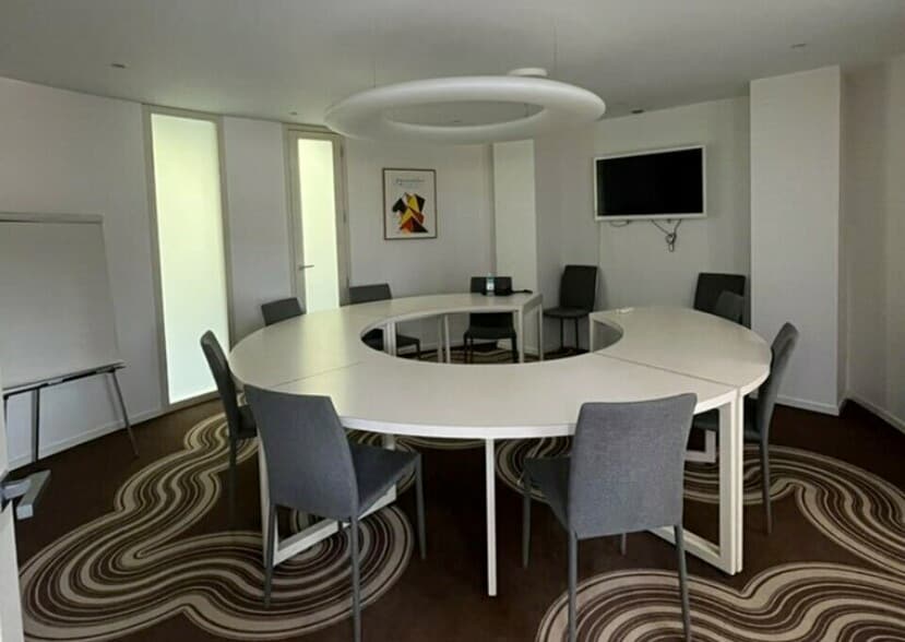 5 Quai Jayr, Lyon for lease - Interior Photo - Image 2 of 13