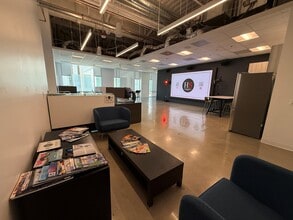 5200 Lankershim Blvd, North Hollywood, CA for lease Interior Photo- Image 2 of 9