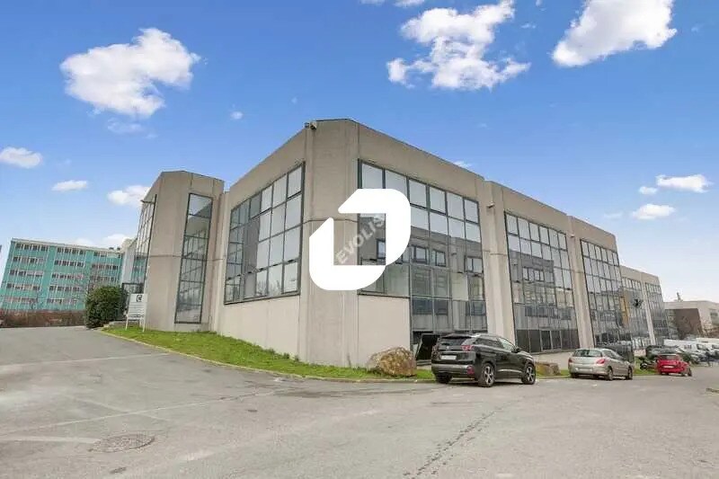 Office in Vitry-sur-Seine for lease Building Photo- Image 1 of 10