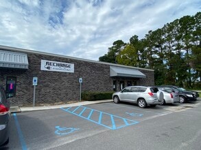 405 N Maple St, Summerville, SC à louer Photo intérieure- Image 1 de 12