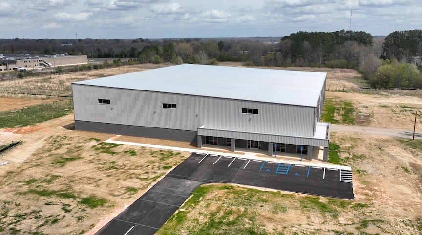 2201 S Fulton Dr, Corinth, MS à vendre - Photo du bâtiment - Image 2 de 2