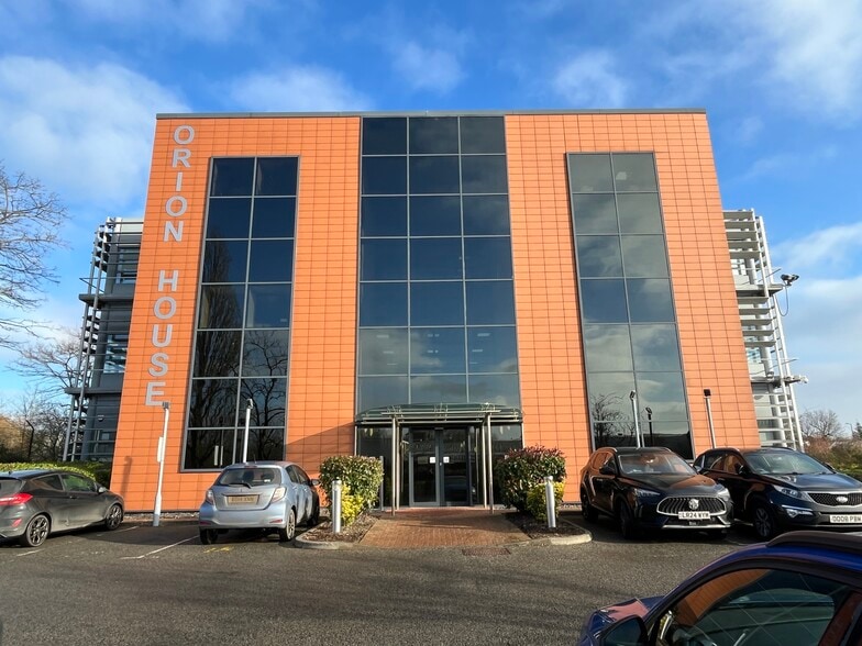 Bessemer Rd, Welwyn Garden City for lease - Building Photo - Image 3 of 18