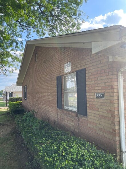 2271 Hepburn Ave, Dayton, OH for sale - Building Photo - Image 3 of 10