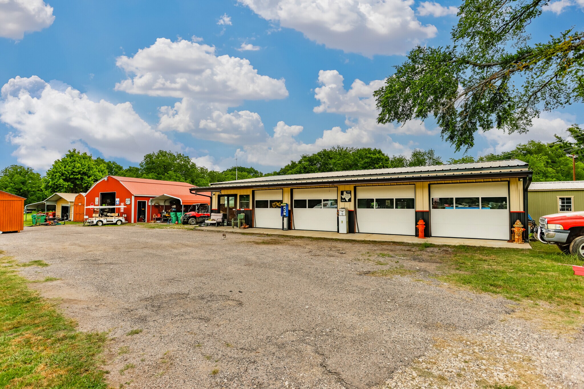 59 Shawnee Trl, Whitesboro, TX à vendre Photo du bâtiment- Image 1 de 41