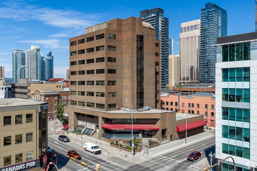 602 12th Ave SW, Calgary, AB for lease - Primary Photo - Image 1 of 95