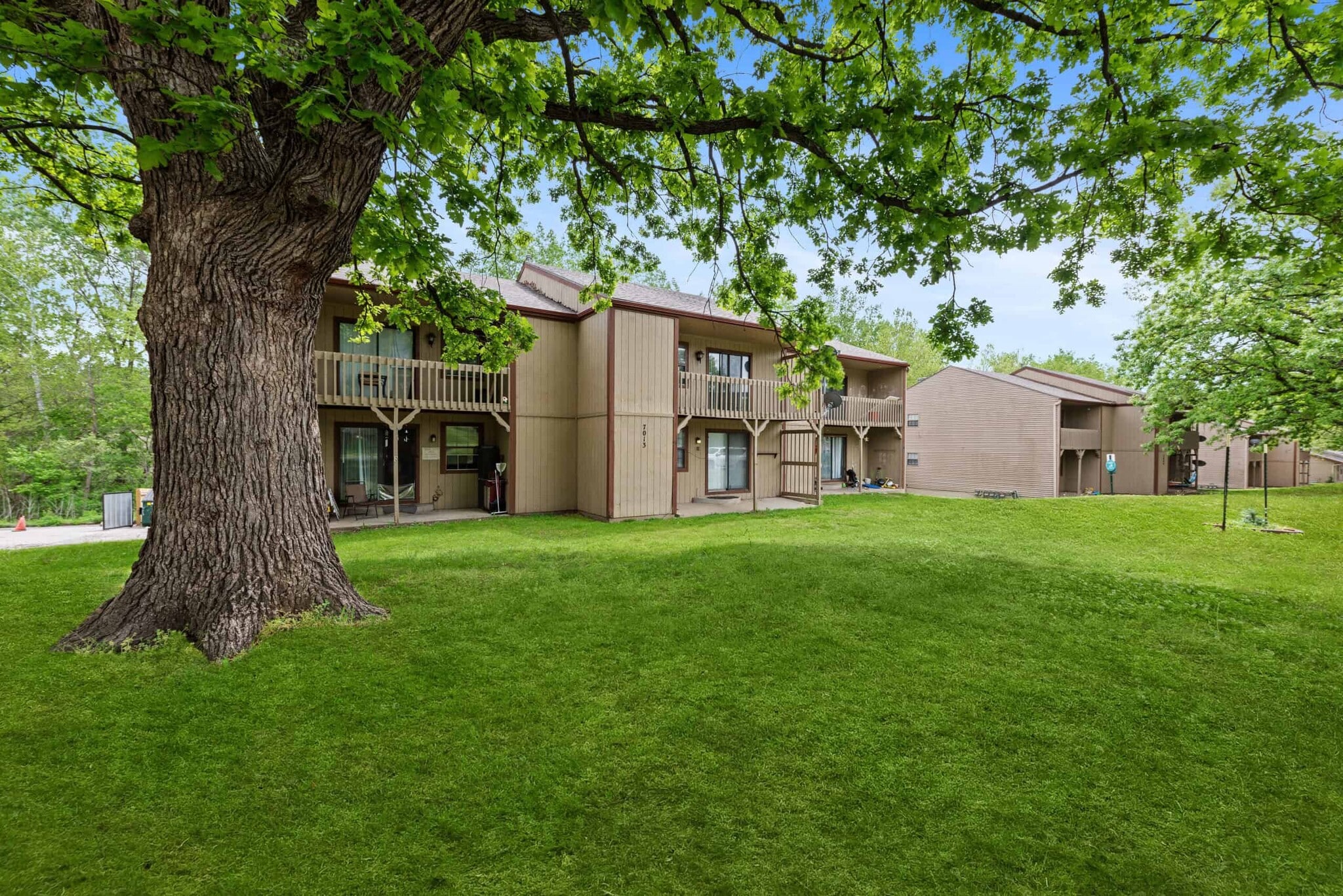 KC Metro 72-Unit Multifamily Portfolio portfolio of 1 properties for sale on LoopNet.ca Building Photo- Image 1 of 19