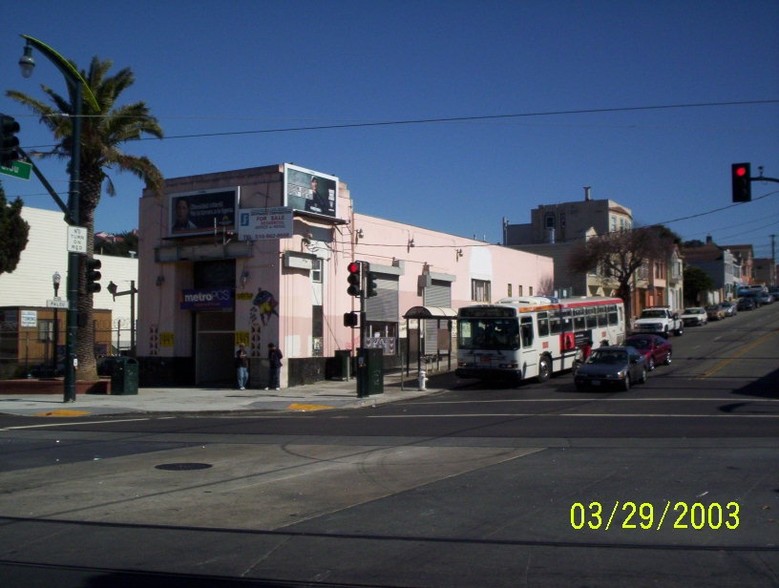 1449 Mendell St, San Francisco, CA for lease - Primary Photo - Image 1 of 10