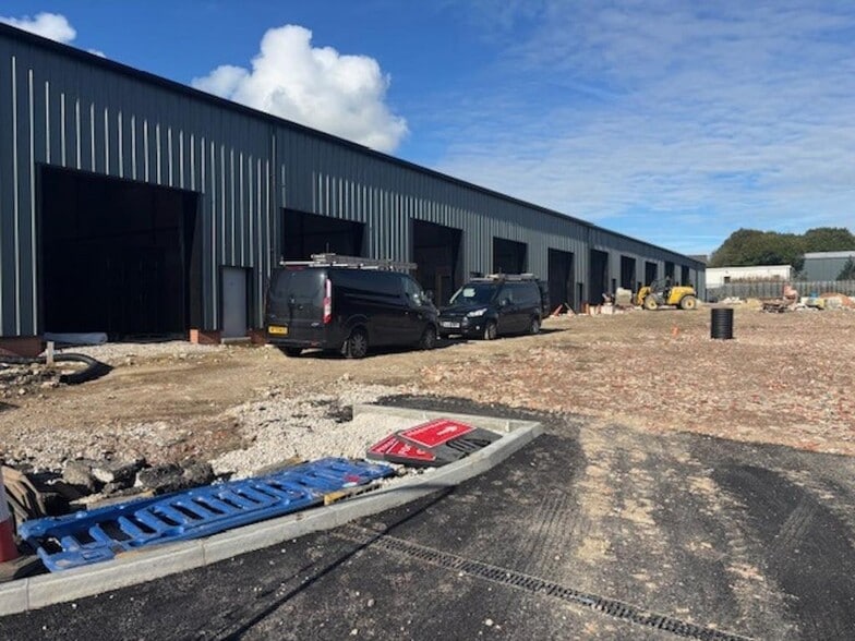 7-10 Knowsley Rd, Rossendale à louer - Photo du bâtiment - Image 3 de 3