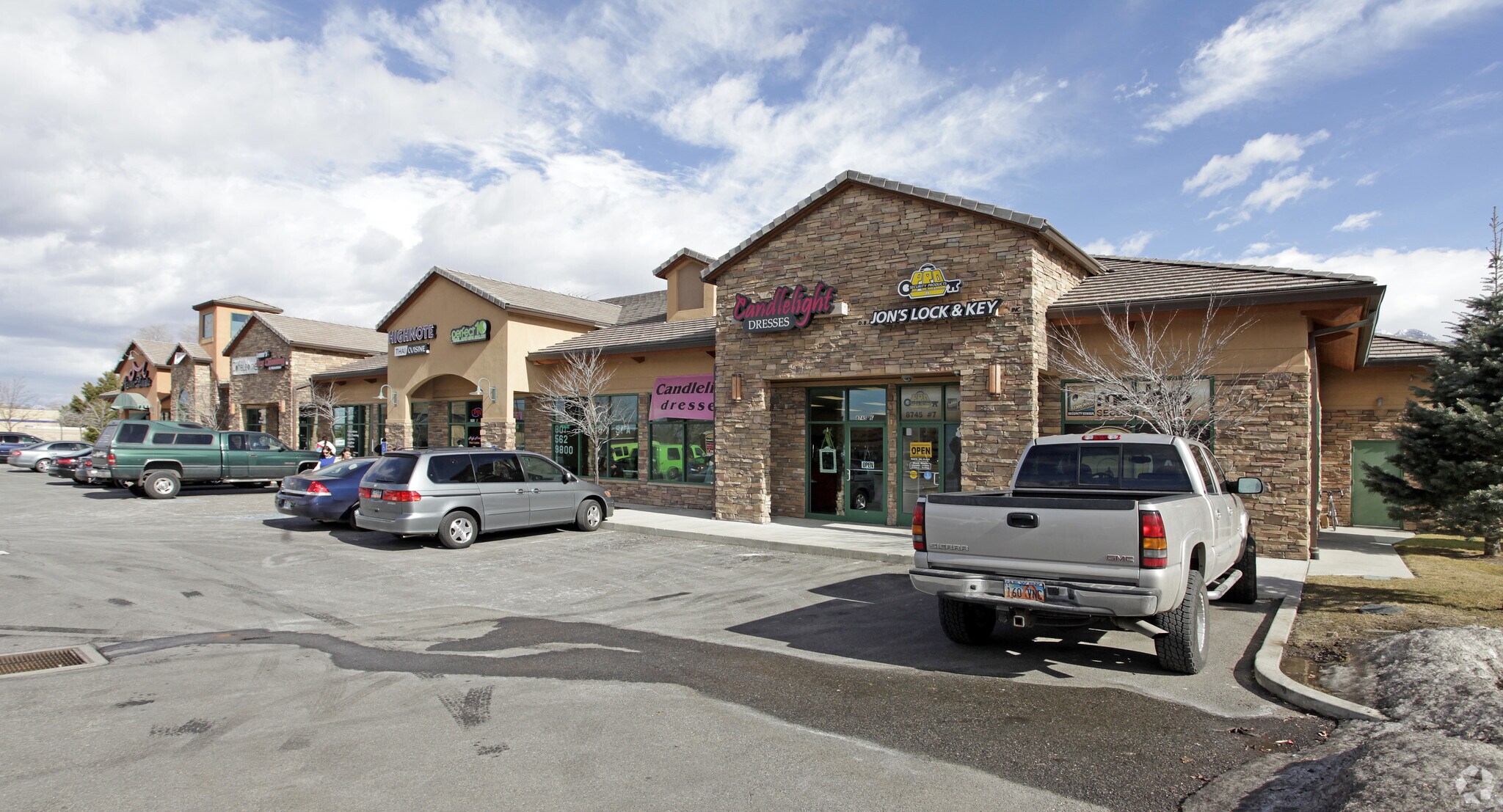 8745 S 700 E, Sandy, UT à louer Photo principale- Image 1 de 2