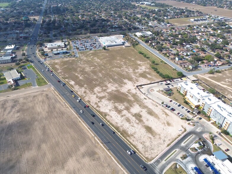 2100 Dove Ave, McAllen, TX à vendre - Photo du bâtiment - Image 3 de 9