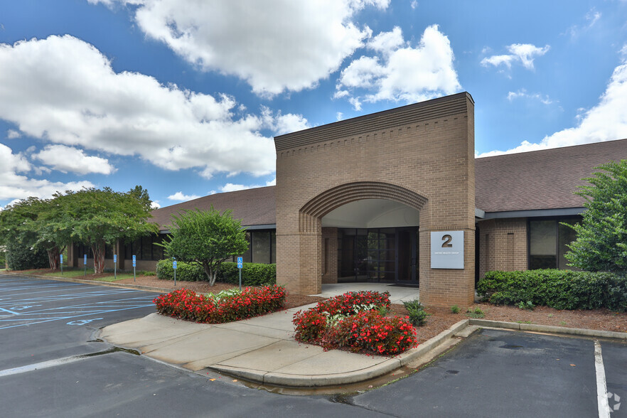 2 Independence Pt, Greenville, SC for lease - Building Photo - Image 1 of 16