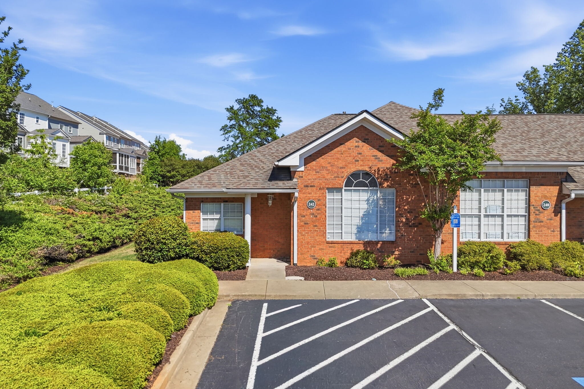 234-242 Creekstone Rdg, Woodstock, GA for sale Building Photo- Image 1 of 8