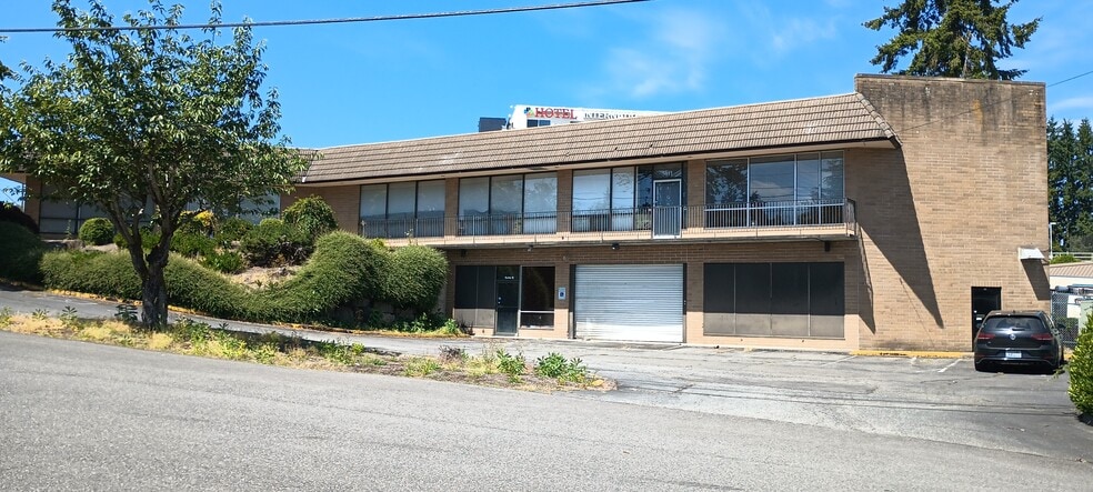 5611 196th St SW, Lynnwood, WA for lease - Building Photo - Image 2 of 9